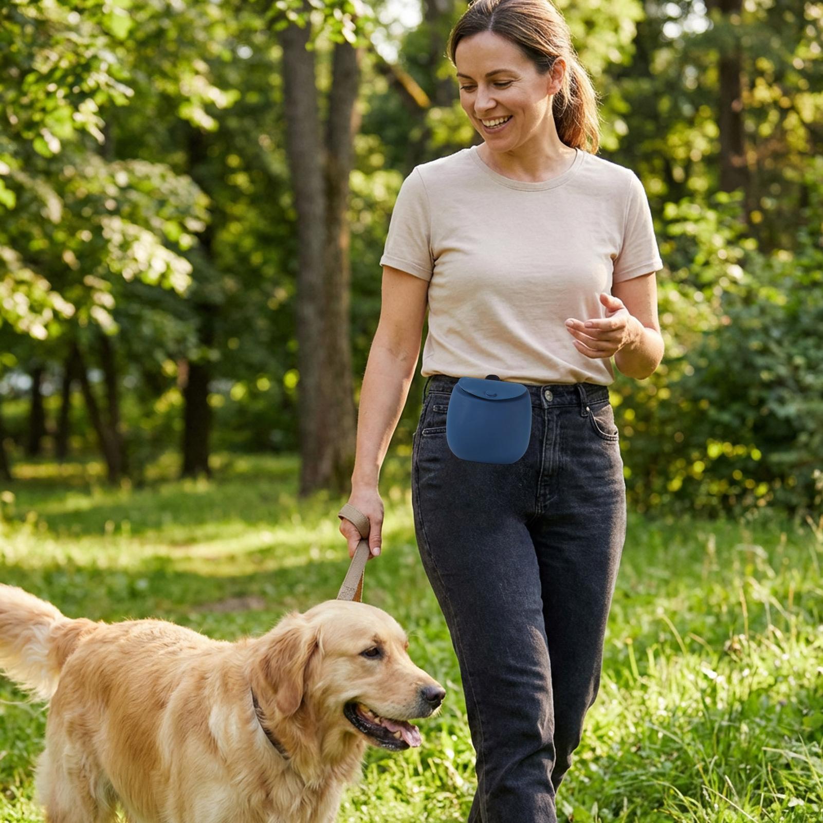 Food Snacks For Hiking - กระเป๋าใส่ขนมสุนัขสำหรับฝึกสุนัข กระเป๋าซิลิโคนใส่อาหารสัตว์เลี้ยง กระเป๋าใส่ขนมซิลิโคนสำหรับพาสุนัขเดินเล่น ใช้ได้ทั้งเดินป่า ท่องเที่ยว และใช้ในบ้าน